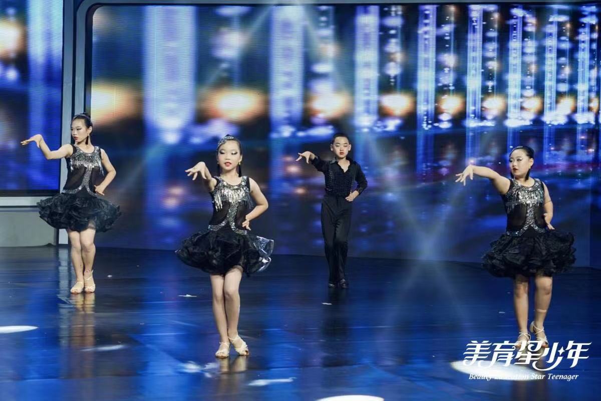 山东少儿中秋晚会在线直播–山东影视制作中心-山东济南宣传片拍摄|广告片|微电影|视频|纪录片|动画拍摄制作【山东影视制作中心】