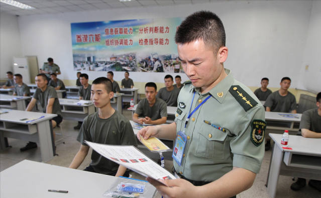 当兵“军考”题目简单，考上军校的士兵却不多，主要有5方面因素