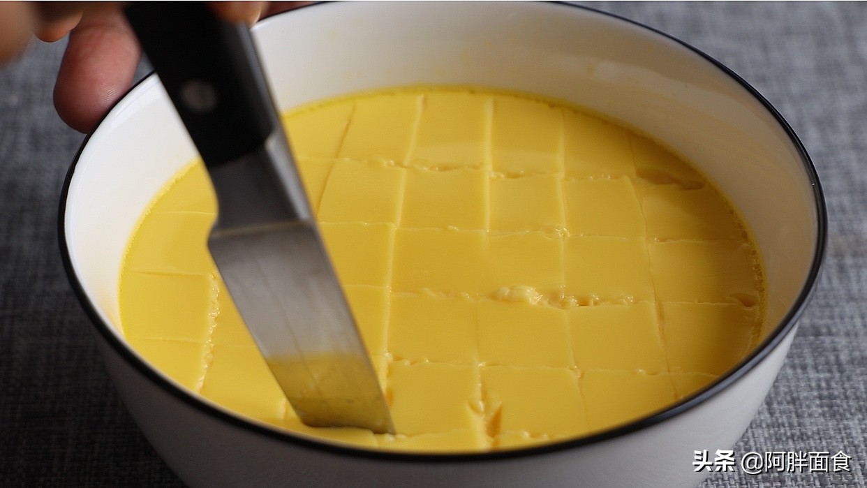 水蒸雞蛋用冷水還是熱水？ 很多人不清楚，老做法教給你，像豆腐