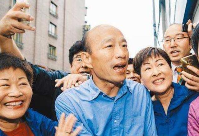 �罷王�成功讓藍營士氣大振，韓國瑜也將�東山再起�？ 丨海峽兩岸