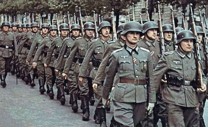 二战时，德国纳粹离胜利有多近？希特勒死后都想不到