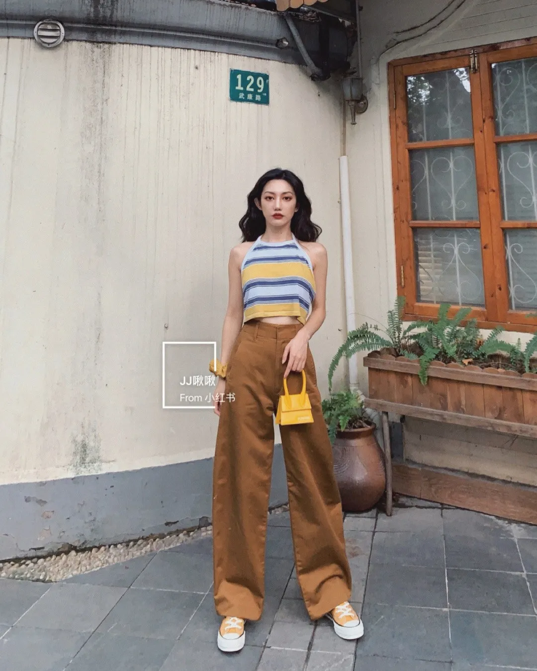 你穿短上衣+高腰裤的模样,美到犯规