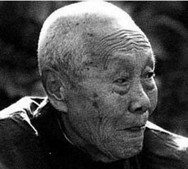 清末太监辛酸自述：为报父仇净身，晚上伺候贵