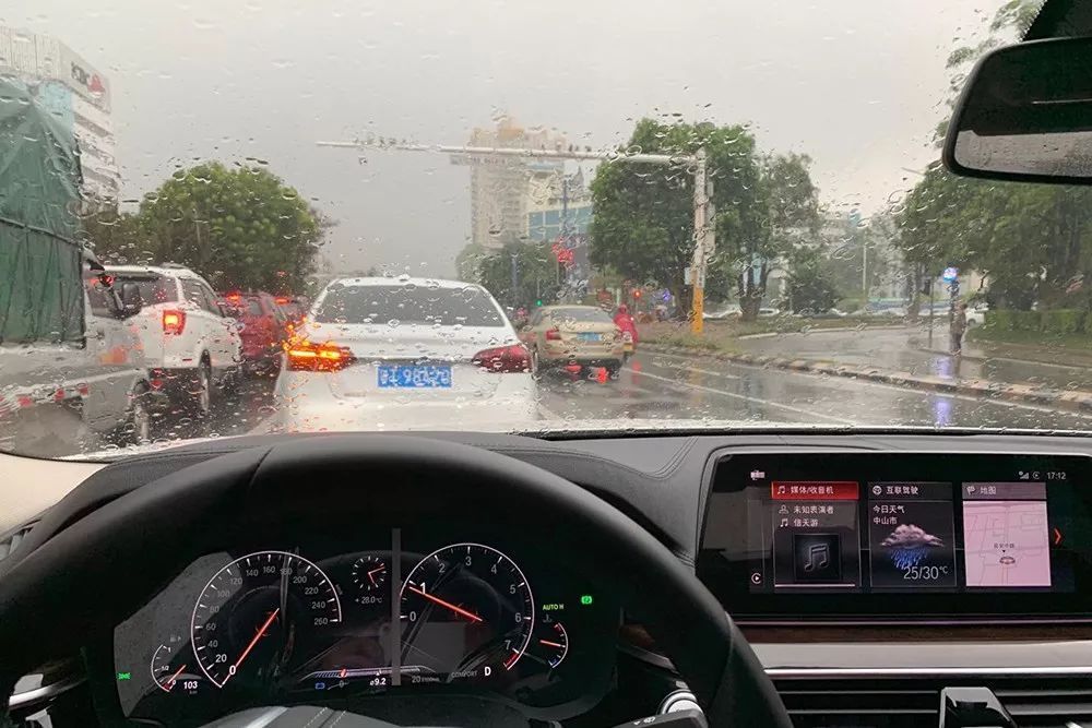 老司机告诉你为什么自动启停雨天要关闭？