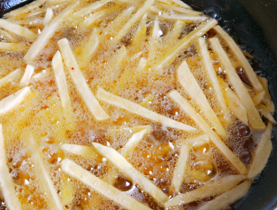 图片[5]-炸薯条的做法步骤图 薯条不回软-起舞食谱网