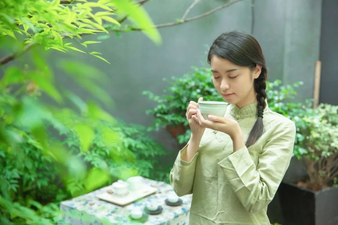 爱情诗词，纯真无邪，写尽懵懂的年少爱情-第6张图片-非凡网
