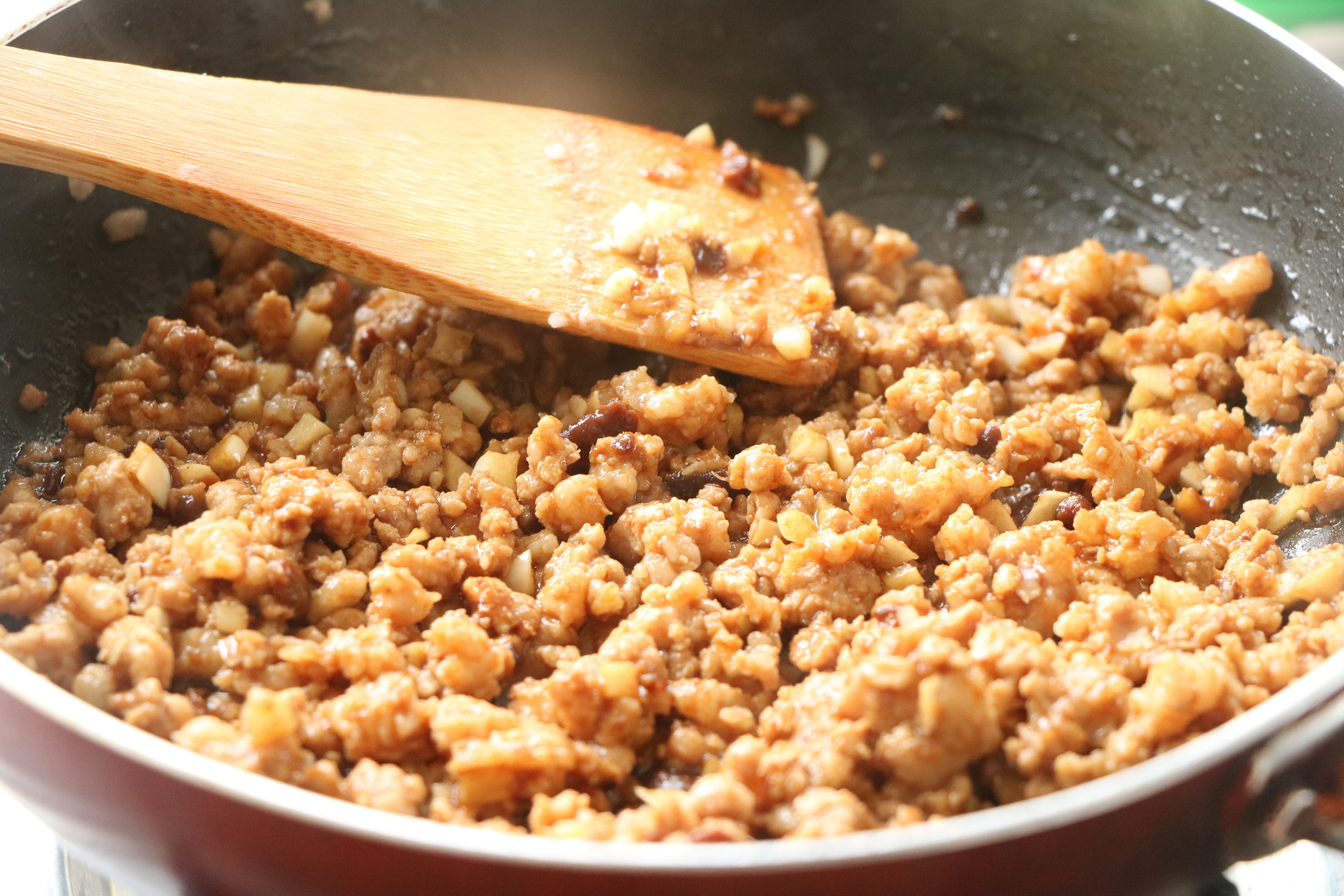 適合冬天吃的一道菜，營養豐富，做法簡單，而且孩子老人都愛吃