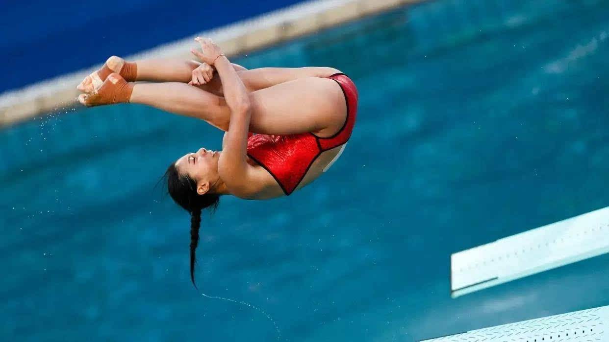 跳水女皇何姿身材颜值出众，秦凯：婚后，我们