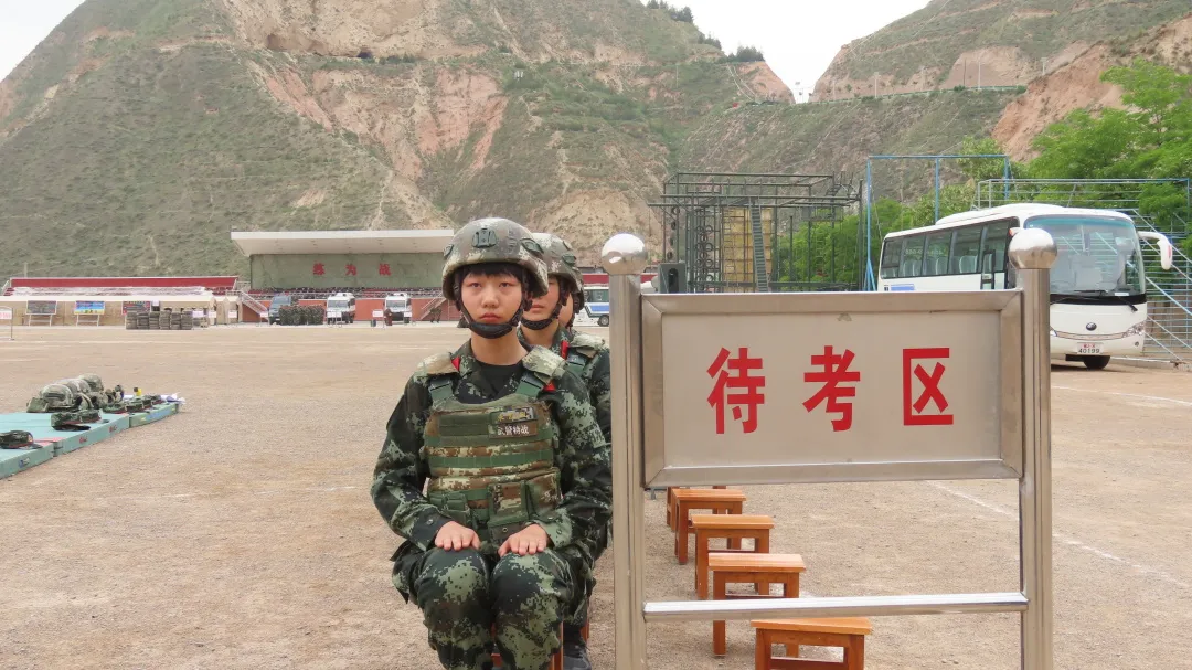 �侯<a href=http://www.cngansu.cn/news/ target=_blank class=infotextkey>����</a>�ܶ��±��ţ���������������ս�Ѵ���������ĵ�һǹ