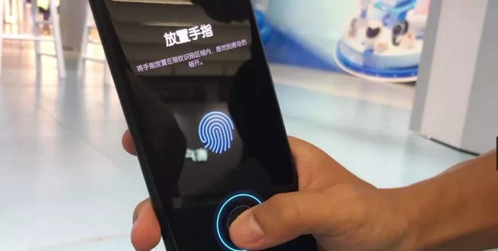 IQOO8系列值不值得买？没有短版的旗舰？