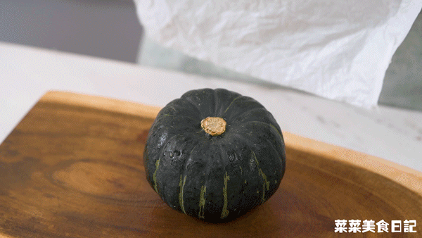 I love to eat this way when it's cold!  It’s so hot that the bowls don’t need to be washed