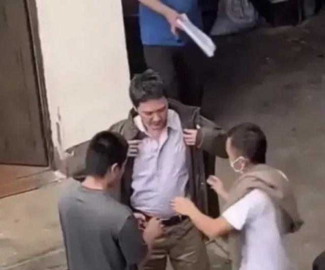“和平分手大师”冯绍峰婚变始末