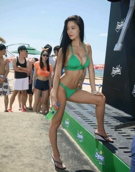 同样是雪碧的代言人，凭什么李成敏穿的性感，