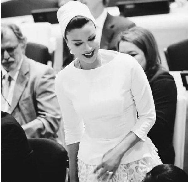 卡塔尔最传奇的女性--莫扎王妃彪悍的上位史