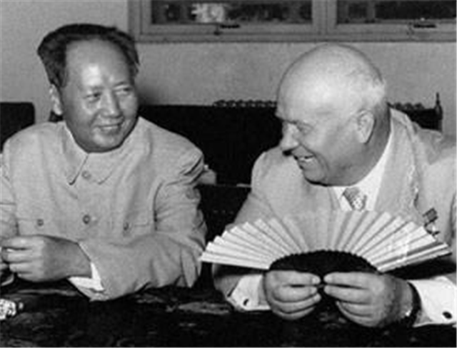 ΰ�˵��۹⣺ë��ϯ��1962��Ű͵���Σ��