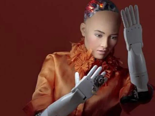 还记得聪明的女机器人，曾经说要毁灭人类吗？如今怎么样了？