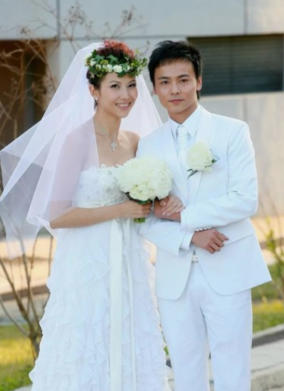 蔡少芬张晋香港豪宅曝光，全屋只有80平，装修得温馨又舒适