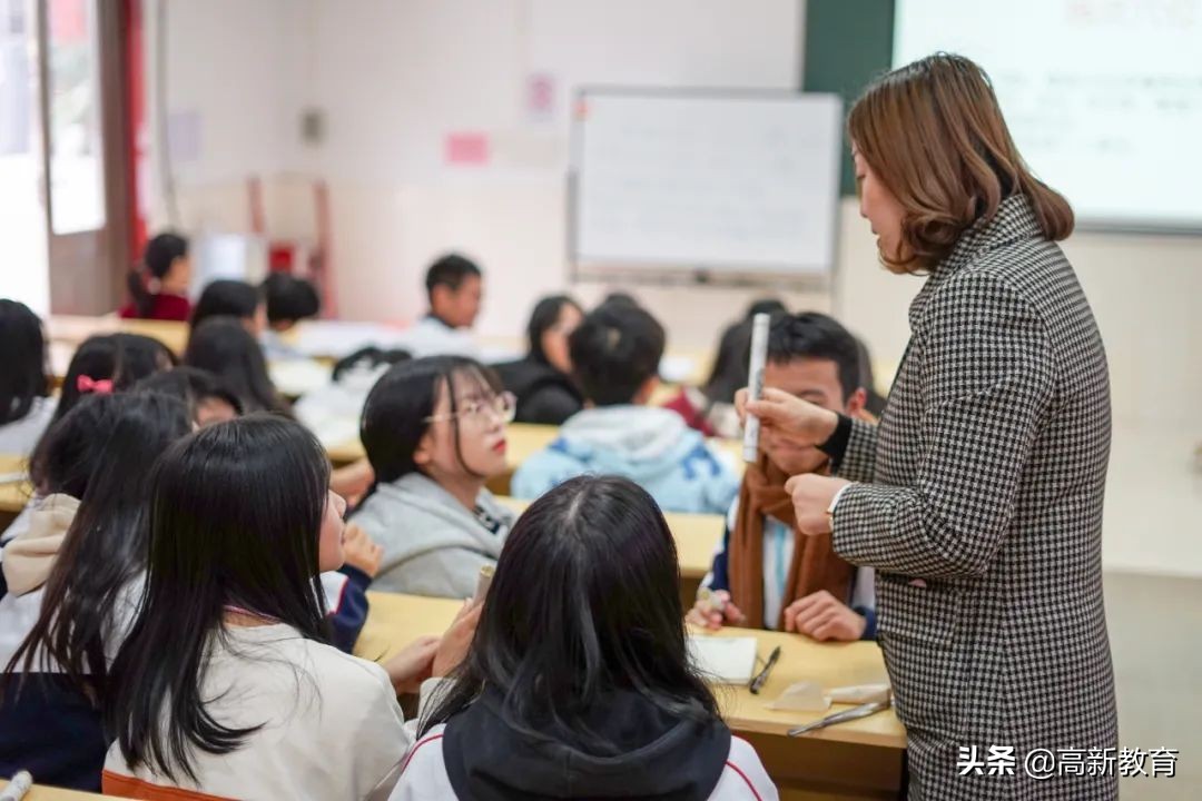 高新医药｜省中医院老师来授课，学生的反应让人意外