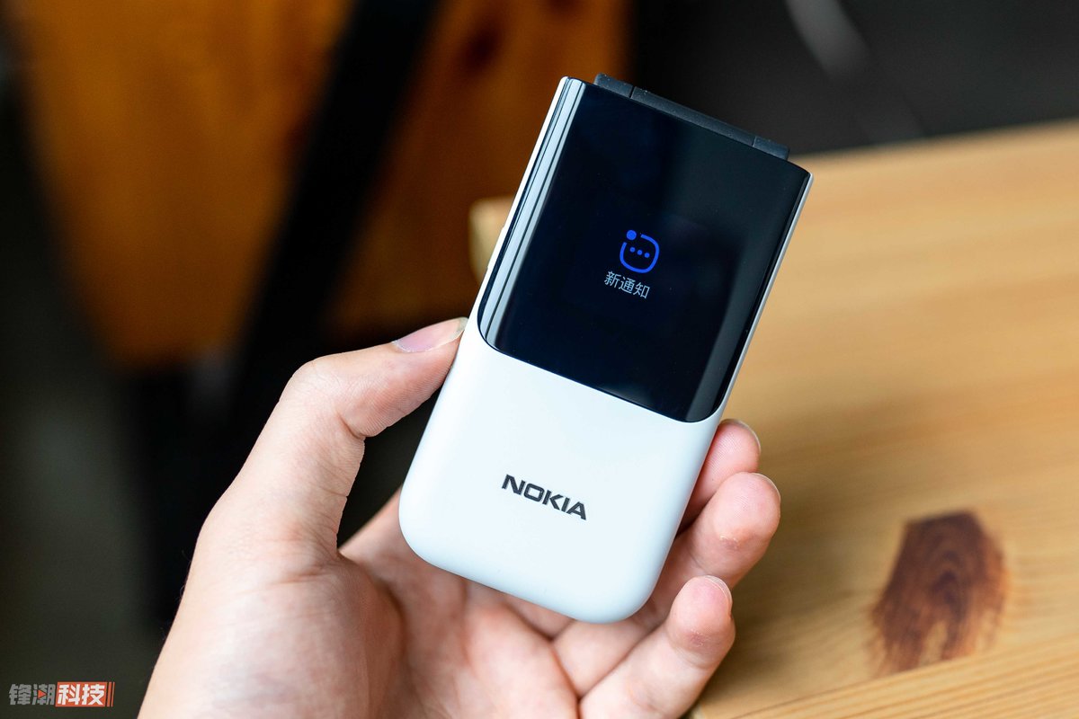 功能手机哪家好，谁都不服气就服Nokia！Nokia2720入门感受