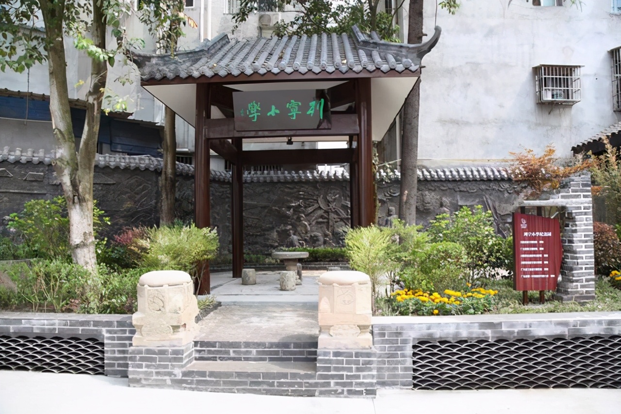 将红色基因融入孩子们的血脉里，旺苍东河小学的红色文化积淀历程