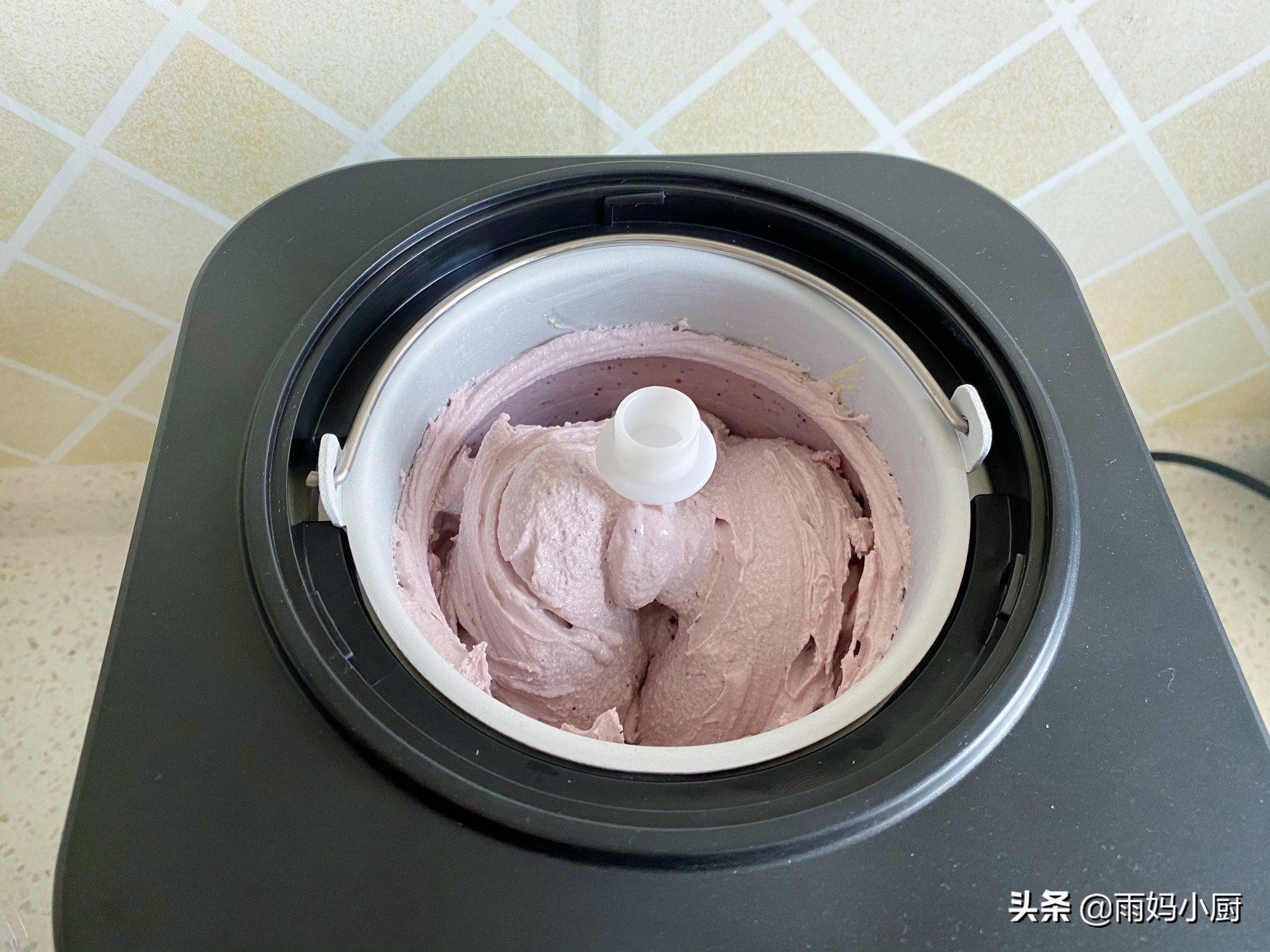 天暖了，分享2款不輸哈根達斯的冰淇淋，香濃順滑，健康無添加