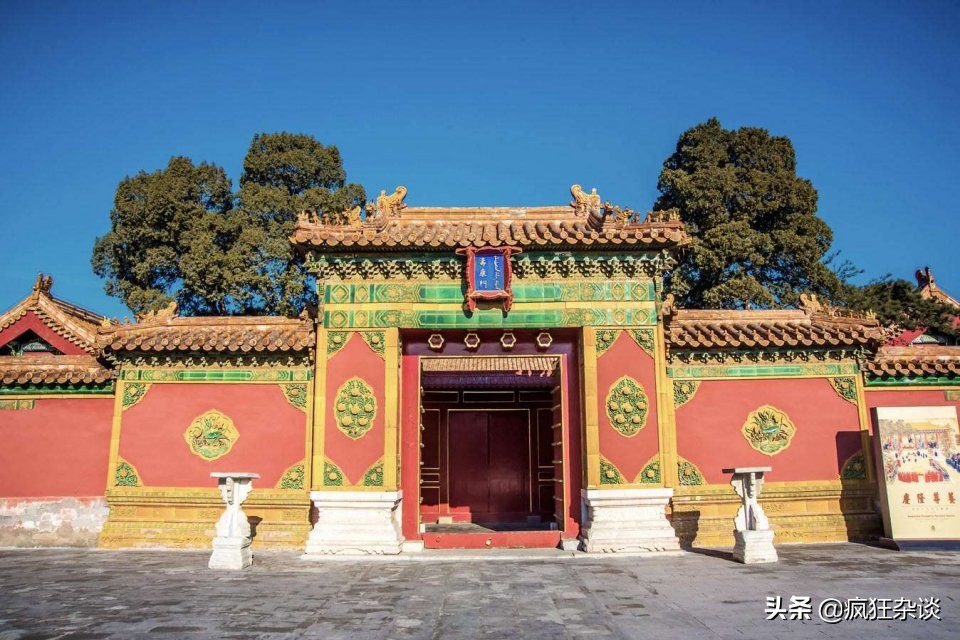 故宫有两座寡妇院，其中一座孝庄死后无人敢住，300年无男子入内