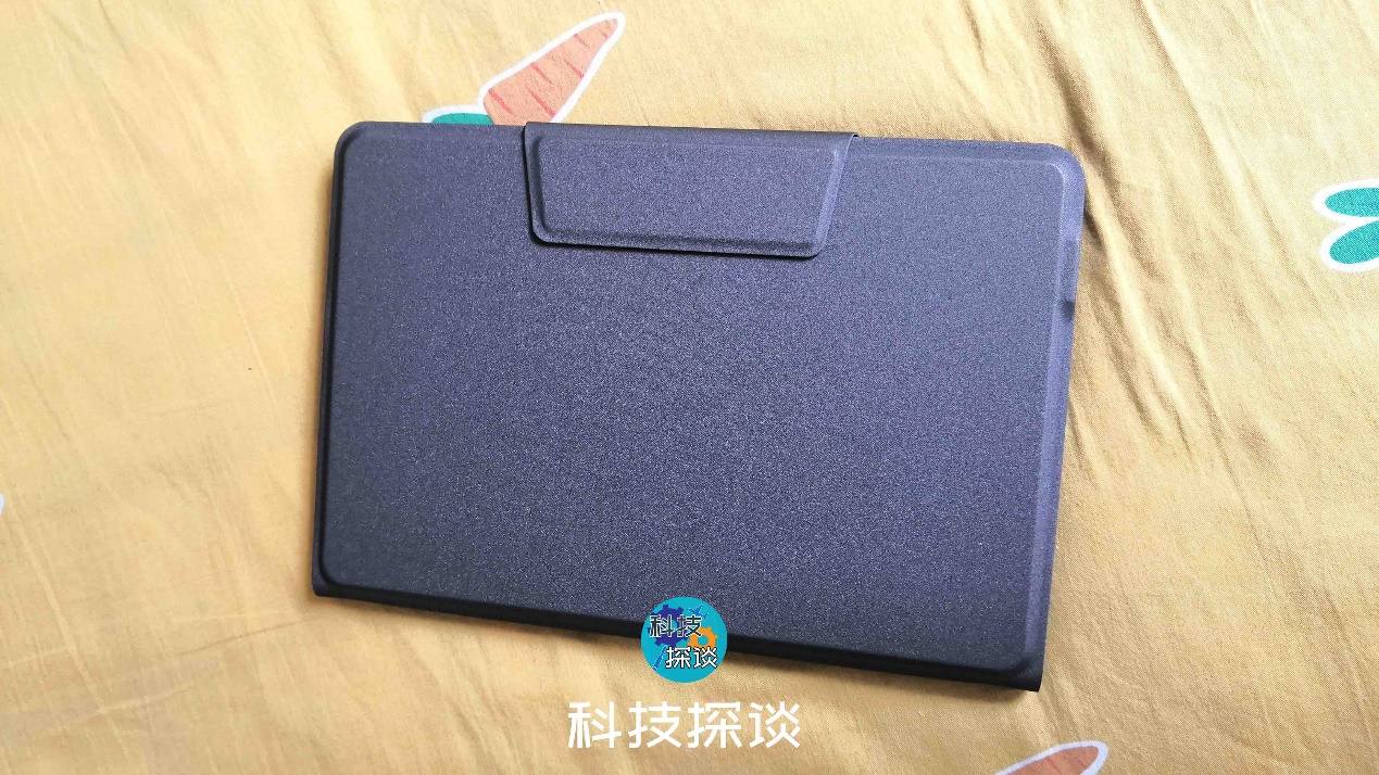 搬砖人必备iPad生产力配件：SMORSS无线蓝牙键盘保护套