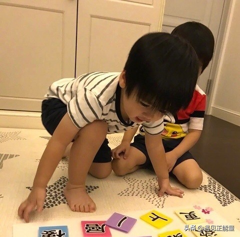 林志穎雙胞胎兒子曬美術作品，年紀小小就很有藝術天賦