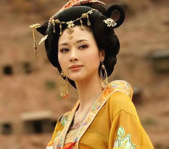 10首才女诗词，优雅了时光，温柔了岁月-第8张图片-非凡网