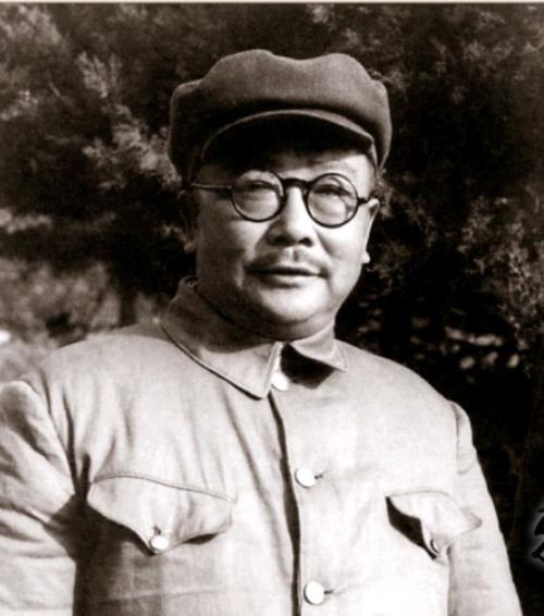 毛主席来到涿县，守城士兵大喊：没领导命令，毛主席来了也不开门