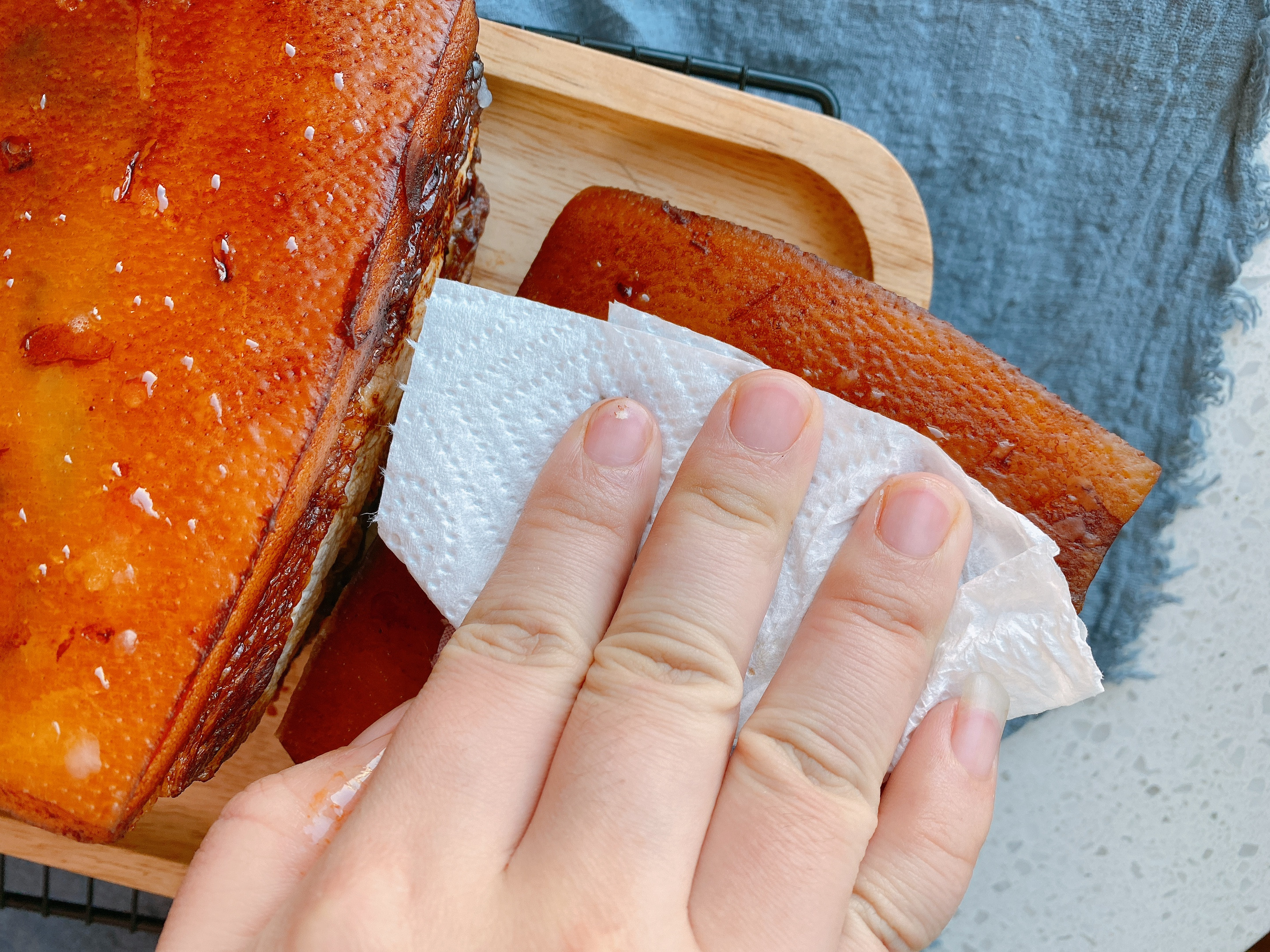 過年炸扣肉總失敗也不起泡，找到5個關鍵點，做出正宗的虎皮扣肉