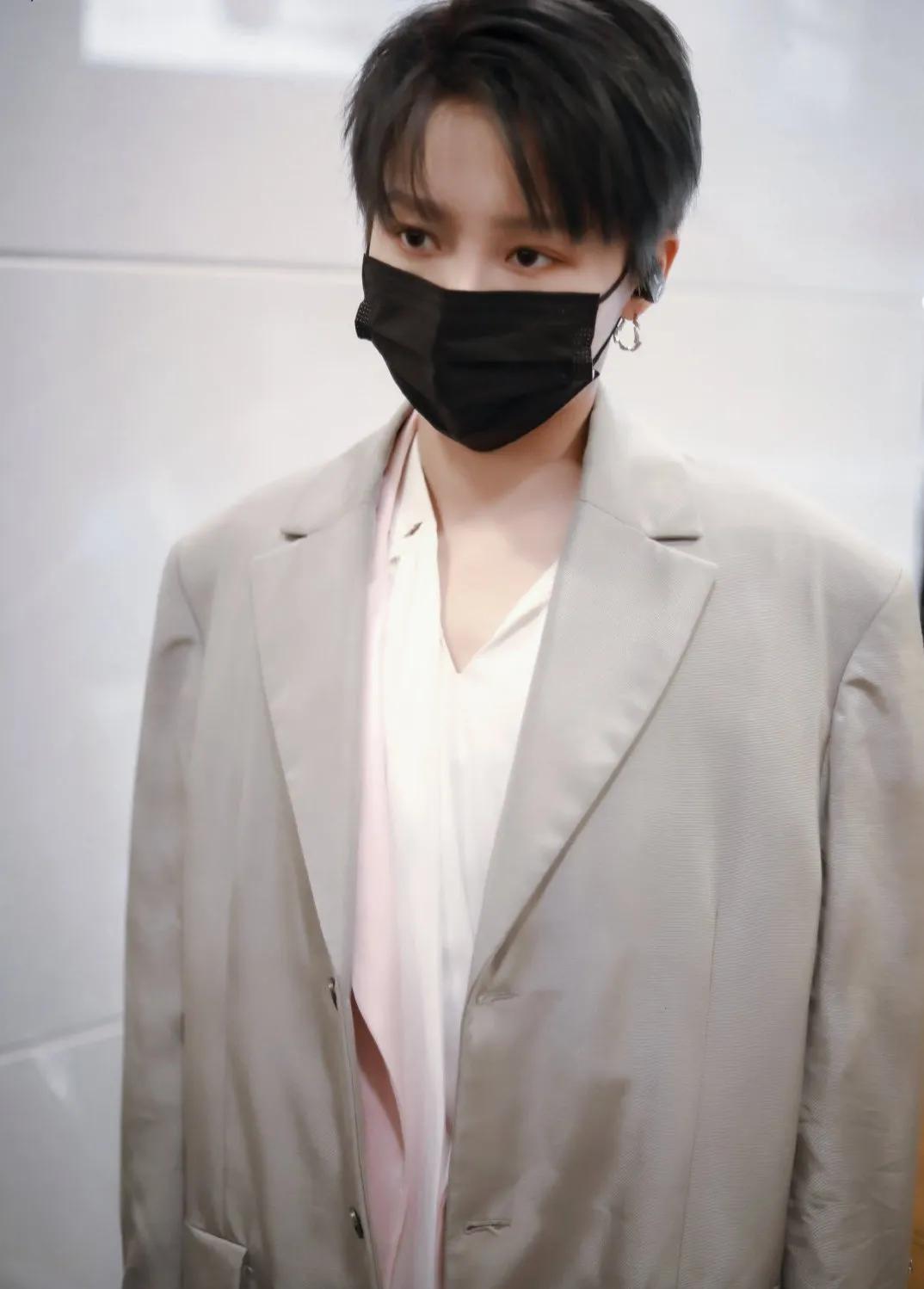 CCTV spring is late first couplet discharges newest road to appear ｜ Dilirebazhu one the Dragon King one Bo Liuyu Xin