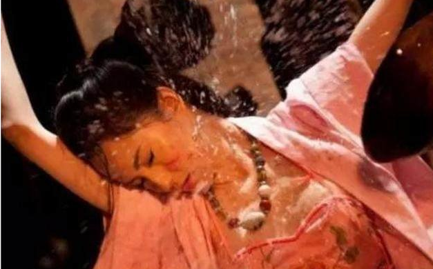 史上第一位女状元，被上司强行霸占，最终被乱军砍死