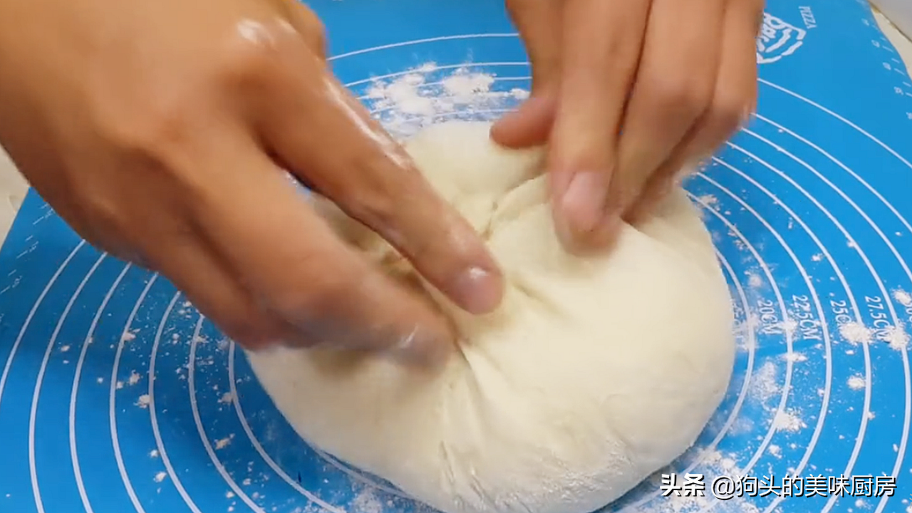這零食我連吃了三天，一口一個，比麵包還好吃，太香了