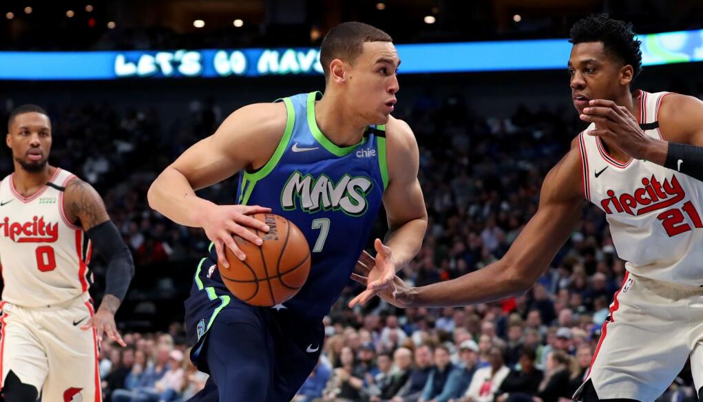 曝獨行俠欲挖快艇超六！東契奇與他「仇人」變隊友？美媒建議先簽後換！-黑特籃球-NBA新聞影音圖片分享社區