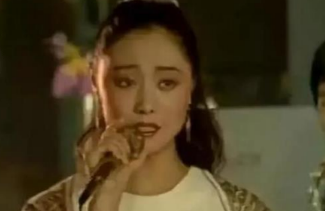 张若昀后妈刘蓓，带着二婚的孩子再嫁前夫，她的故事比想象中精彩