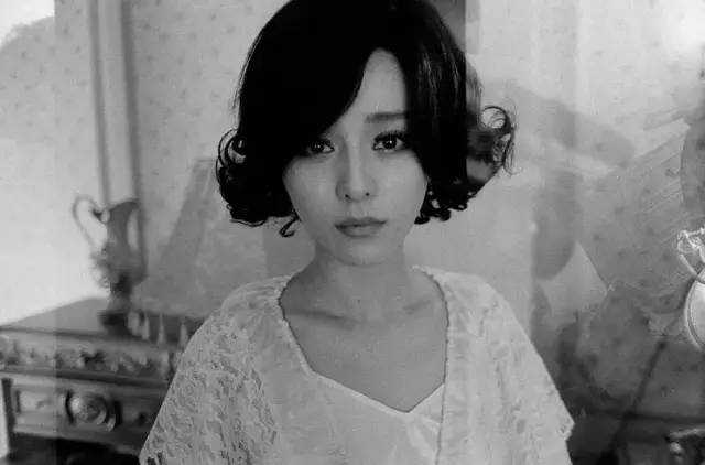 于正和郭敬明的“丑事”板上钉钉，为何还能光