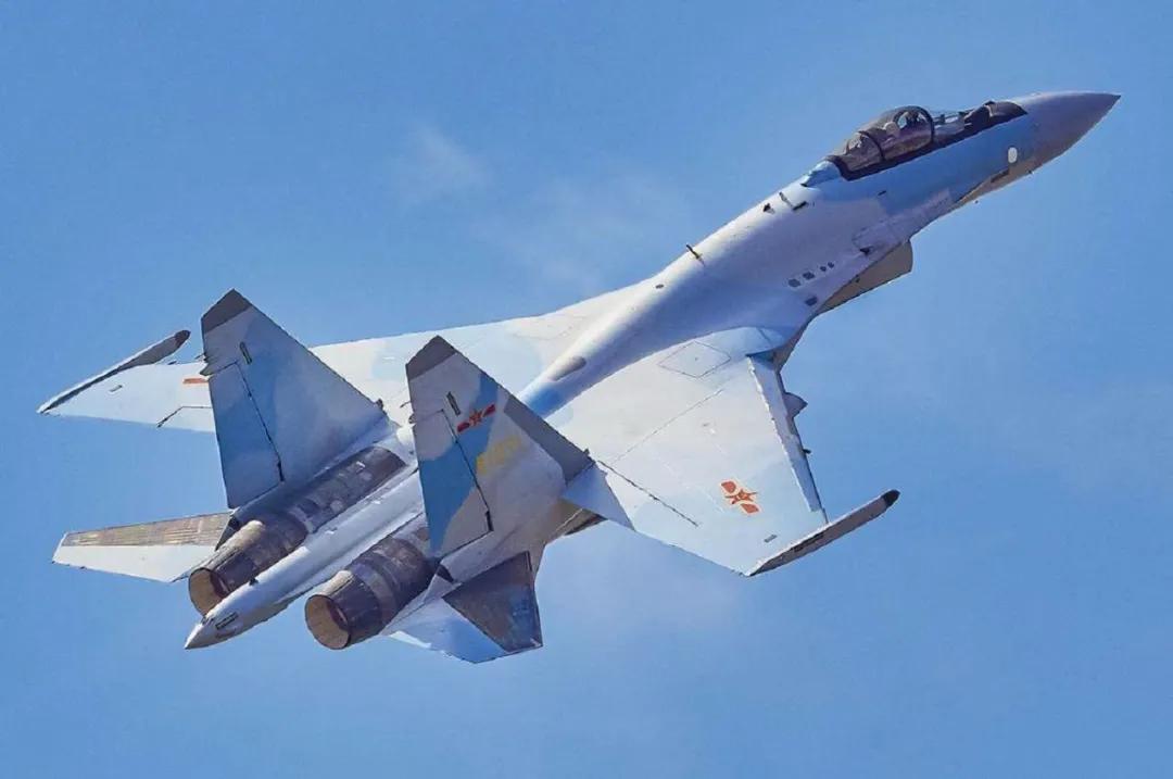 终于卖了！俄罗斯苏57拿下14架大单，中国空军要
