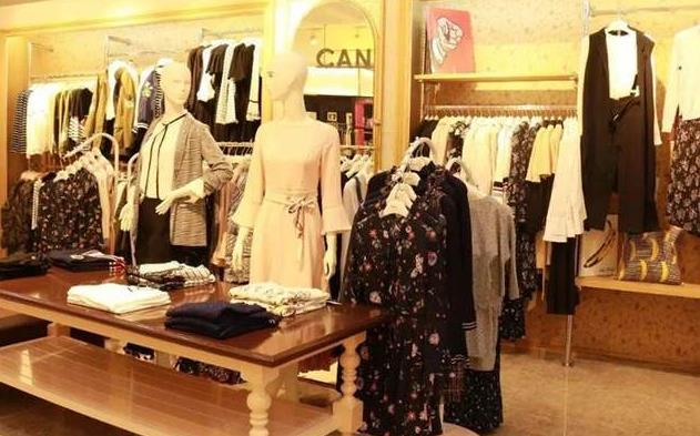 又一服装巨头倒下，曾市值160亿，现关千家店卖