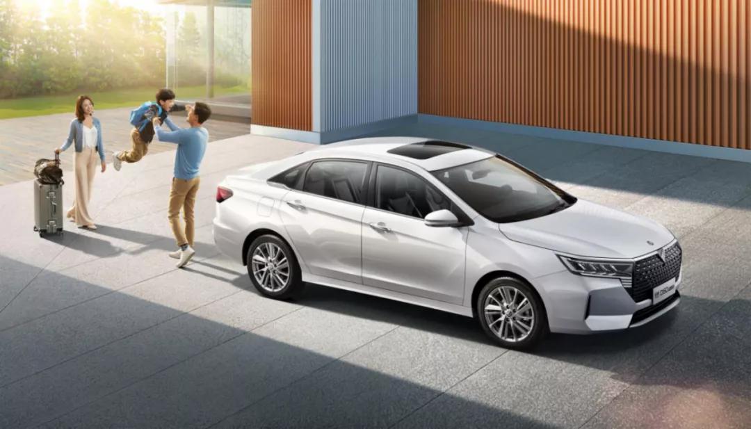 和轩逸同平台同动力的家轿，起售价居然只要6万多？