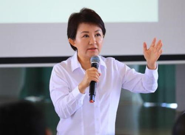 國民黨官員批美國�霸道�，有後台？