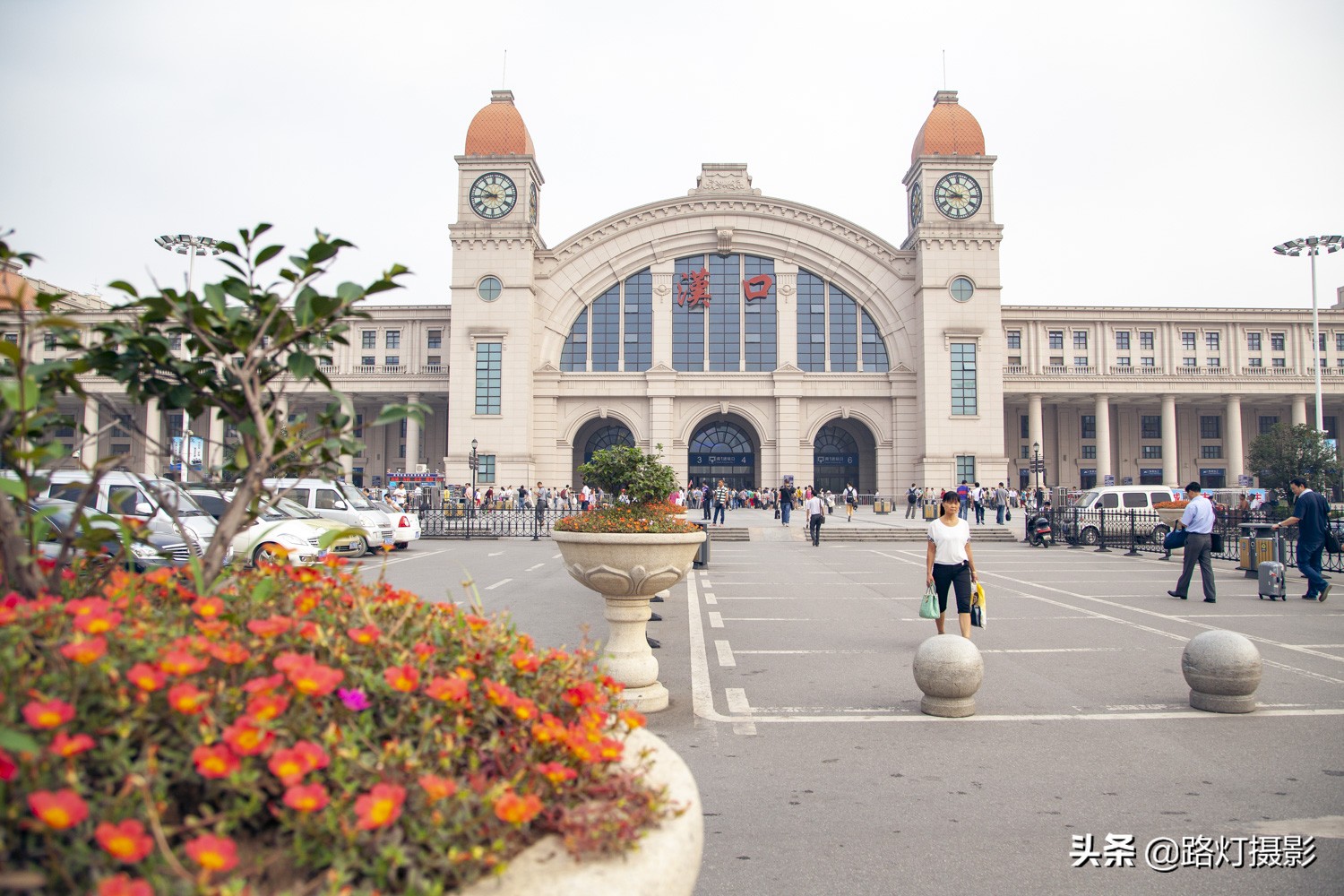 中国最强的4个新一线城市，成都重庆武汉杭州，谁有望跻身一线？