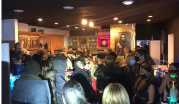 全美8000萬人出行，英國第三次�封國�，西方老大要易主了？