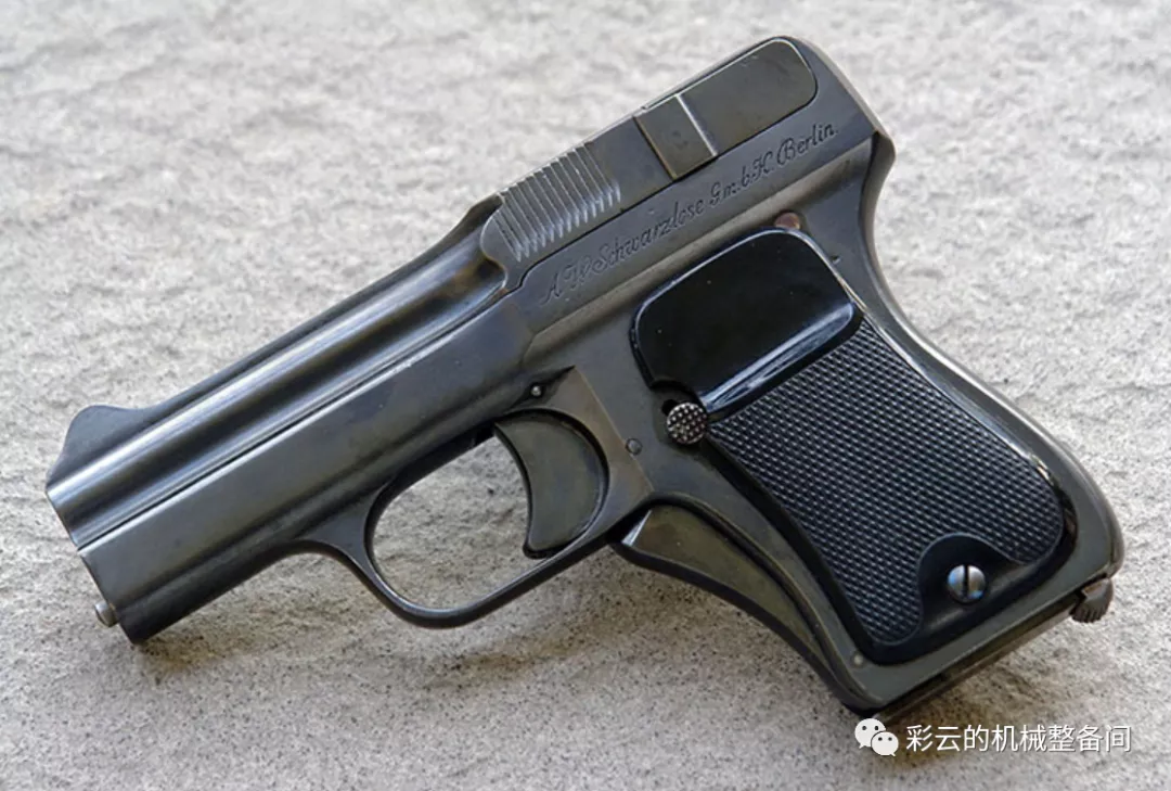 威廉二世的小玩具——采用枪管前冲原理的施瓦