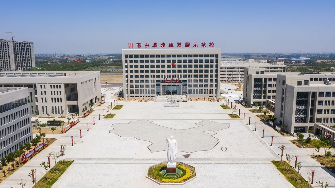 “雙減”之下，中考后讀普高、職高、技校，最后的發展前景如何？