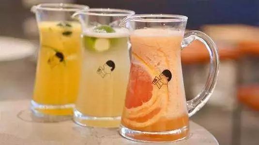 从瑞幸咖啡和喜茶的爆红看新消费品牌的营销基