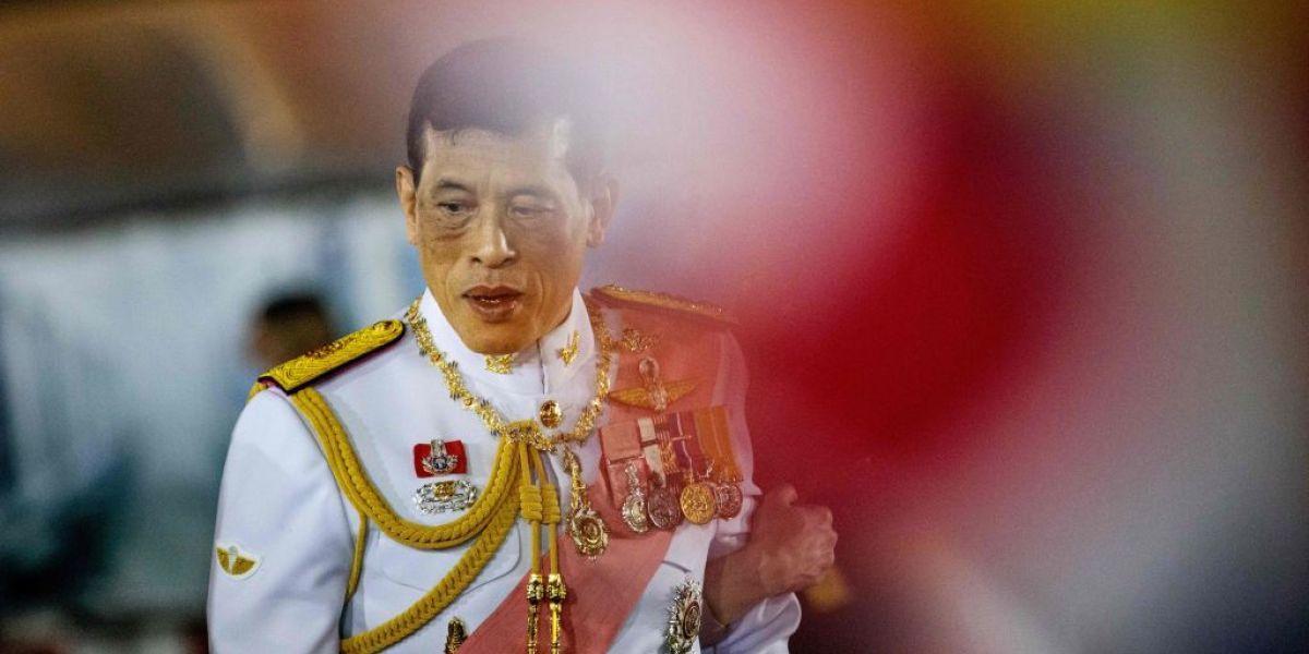 泰王突然被曝病危！紧急送重症病房，泰国人喜大普奔：快点死