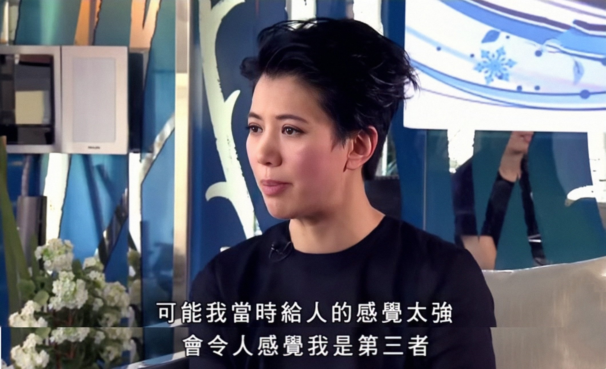 顶撞向华胜，曾被成龙封杀，张智霖却爱了她2