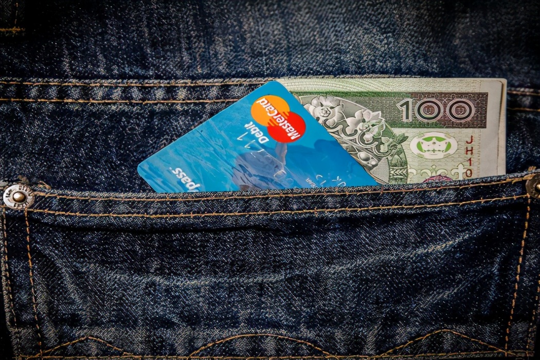 父亲意外摔倒后去世，女儿想要继承财产需要的证明有哪些？