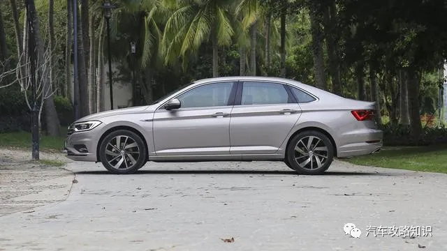 5年卡罗拉车主，喜提顶配速腾，车主：日系和德系的差距确实不小